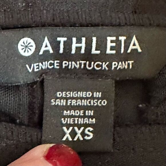Athleta Venice Pintuck Pant - Picture 4 of 7